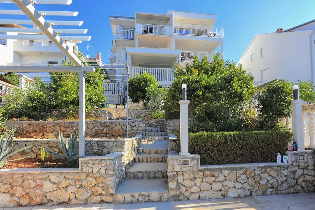 Apartments By The Sea Okrug Donji, Ciovo - 19974 Okrug Gornji